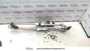 O118372 Gebruikte ruitenwismotor+mechaniek BMW 1-Serie