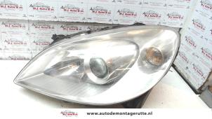 O71912 Gebruikte linker koplamp Mercedes B-Klasse