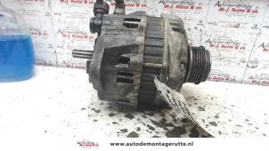 Dynamo van een Hyundai Terracan 2.9 CRDi 16V 2004