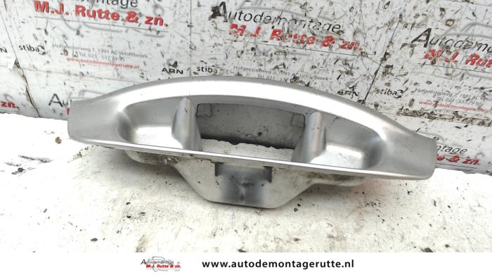 Gebruikte Handgreep Achterklep Nissan Micra O92129