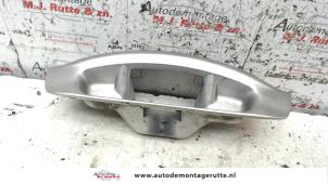 O92129 Gebruikte achterklep handgreep Nissan Micra