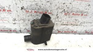 O115377 Gebruikte ruitensproeierpomp voor Kia Rio
