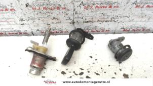 O82002 Gebruikte slotenset cilinder (compleet) Ford KA