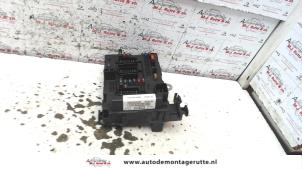 O119472 Gebruikte zekeringkast Peugeot 206