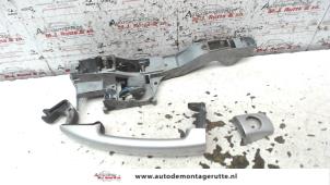 O80323 Gebruikte portiergreep 4deurs links-voor Citroen C4