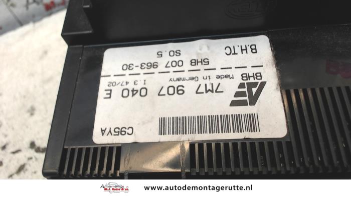 Chaufage Bedieningspaneel van een Seat Alhambra (7V8/9) 2.0 2003