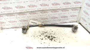 O118237 Gebruikte ruitenwis mechaniek Kia Carens