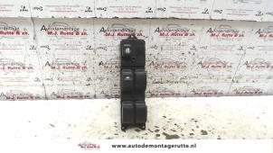O109380 Gebruikte combischakelaar ramen Mitsubishi Lancer