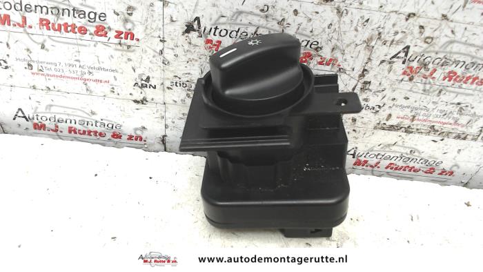 Gebruikte Licht Schakelaar Mercedes B-Klasse O101048