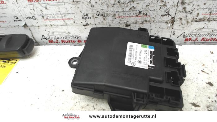 Gebruikte Module Comfort Mercedes B-Klasse O90991