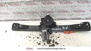 O79152 Gebruikte ruitmechaniek 4deurs rechts-voor Fiat Punto Evo