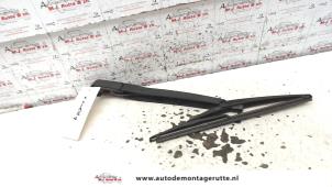 O97521 Gebruikte ruitenwisserarm achter Fiat Punto Evo