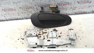 O81201 Gebruikte portiergreep 4deurs rechts-voor Honda Civic
