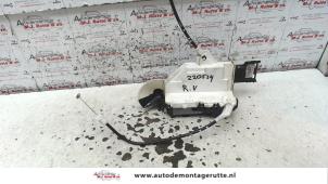 O82709 Gebruikte deurslot mechaniek 2deurs rechts Citroen Berlingo