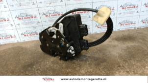 O83470 Gebruikte deurslot mechaniek 4deurs links-achter Volvo V70