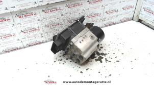 O114771 Gebruikte abs pomp Opel Vectra