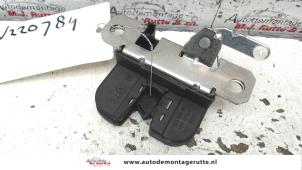O91984 Gebruikte achterklep slotmechaniek Seat Ibiza