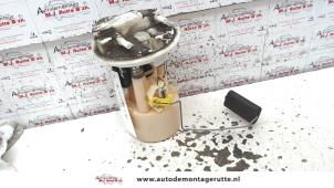 O120928 Gebruikte tank element pomp Renault Clio