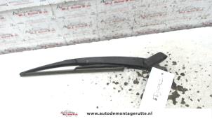 O97689 Gebruikte ruitenwisserarm achter Renault Clio