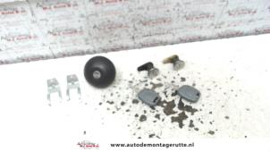 O98395 Gebruikte tankdop Renault Twingo