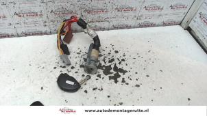 O114335 Gebruikte kontaktslot+sleutel Peugeot Expert