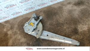 O89038 Gebruikte ruitmechaniek 4deurs links-achter Suzuki Ignis