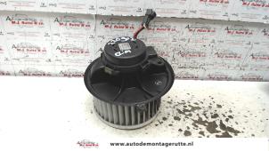 O130282 Gebruikte chaufage ventilatiemotor Renault Laguna