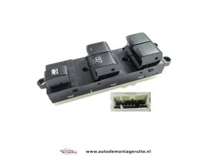 O9990000023 Nieuwe schakelblok ruiten Nissan Qashqai