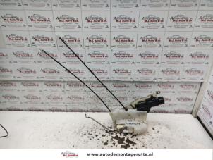 O134185 Gebruikte slotmechaniek portier 4deurs rechts-voor Suzuki Alto
