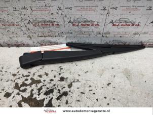 O134216 Gebruikte ruitenwisserarm achter Opel Astra