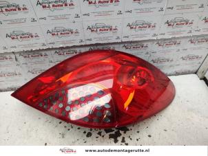 O134248 Gebruikte achterlicht rechts Peugeot 207
