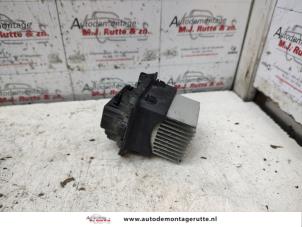 O134294 Gebruikte kachel weerstand Peugeot 207