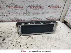 O134302 Gebruikte display interieur Peugeot 207