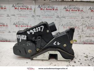 O134356 Gebruikte portierslot mechaniek 2deurs links BMW 3-Serie