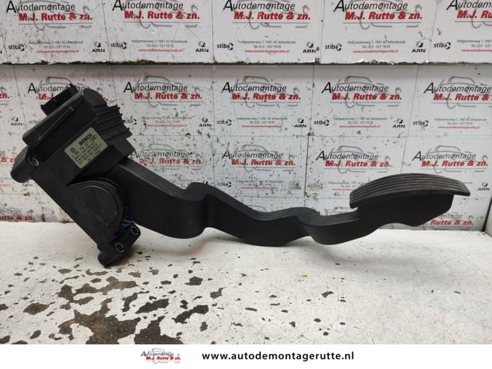 Gebruikte Gaspedaal Fiat Stilo O134433