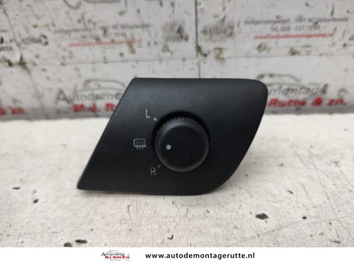 Gebruikte Schakelaar Spiegel Skoda Fabia O134446