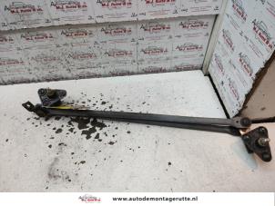 O134559 Gebruikte ruitenwis mechaniek Volvo V40