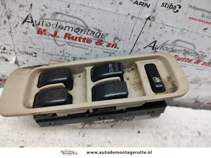 Gebruikte Schakelblok ruiten Daihatsu Gran Move O134610