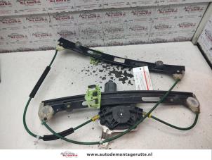O134812 Gebruikte raammechaniek 2deurs rechts-voor BMW 3-Serie