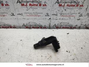 O134877 Gebruikte sensor nokkenas Peugeot 207