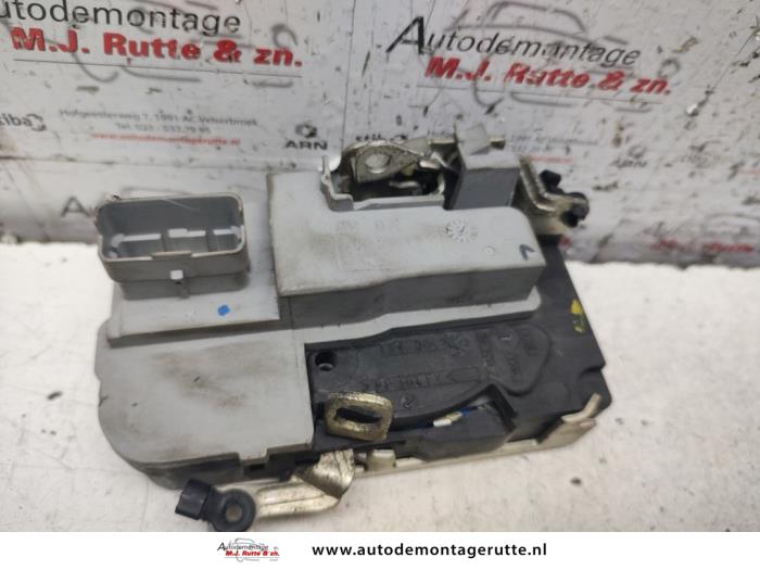 Gebruikte Deurslot Mechaniek 4Deurs rechts-voor Peugeot 206 PLUS O135034