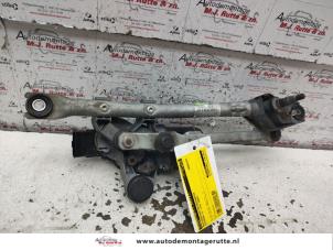 O135040 Gebruikte ruitenwismotor+mechaniek Citroen C1