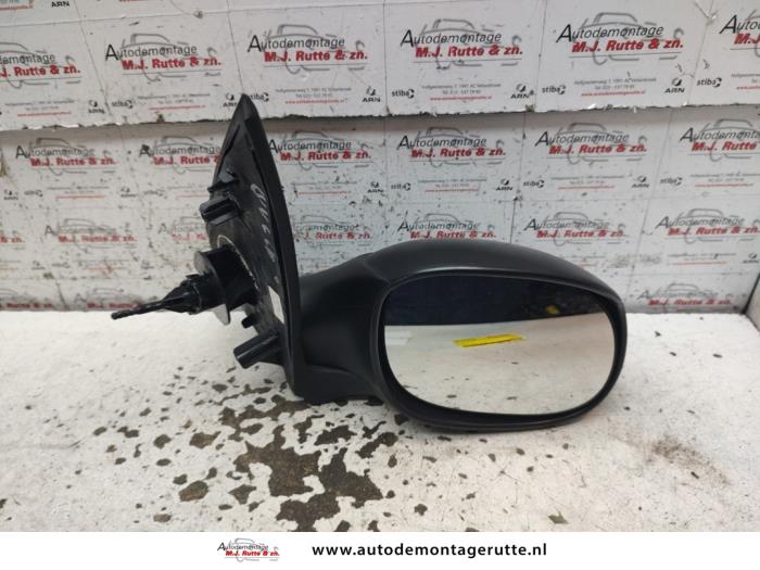 Gebruikte Buitenspiegel rechts Peugeot 206 PLUS O135130