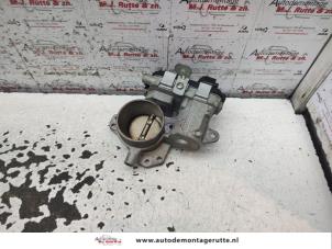 O135145 Gebruikte gasklephuis Peugeot 206 PLUS