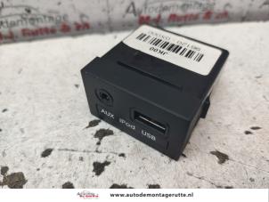 O135238 Gebruikte aux/usb aansluiting Hyundai I10