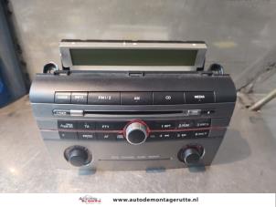 Gebruikte Radio Mazda 3 Sport (BK14) 1.6i 16V Prijs op aanvraag aangeboden door Autodemontage M.J. Rutte B.V.