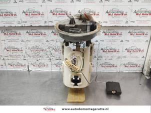 O135543 Gebruikte tank element pomp BMW 3-Serie