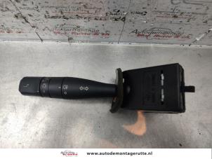 O135556 Gebruikte pinker schakelaar Citroen Saxo