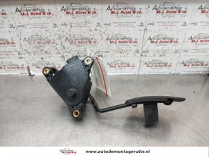 O135613 Gebruikte gaspedaal Nissan Micra
