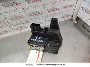 O135699 Gebruikte slotmechaniek portier 4deurs links-achter Ford Fusion